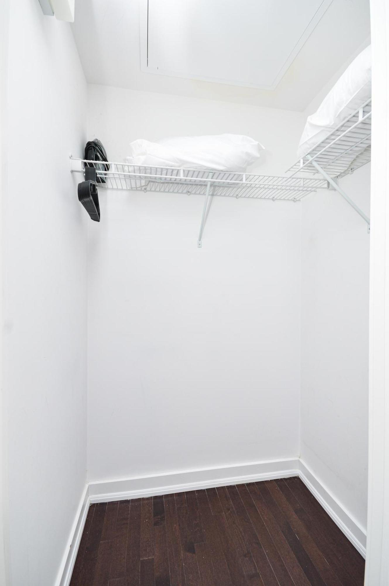 Downtown Toronto Condo Near Cn Tower, Scotiabank Arena, Rogers Centre, Union Station المظهر الخارجي الصورة