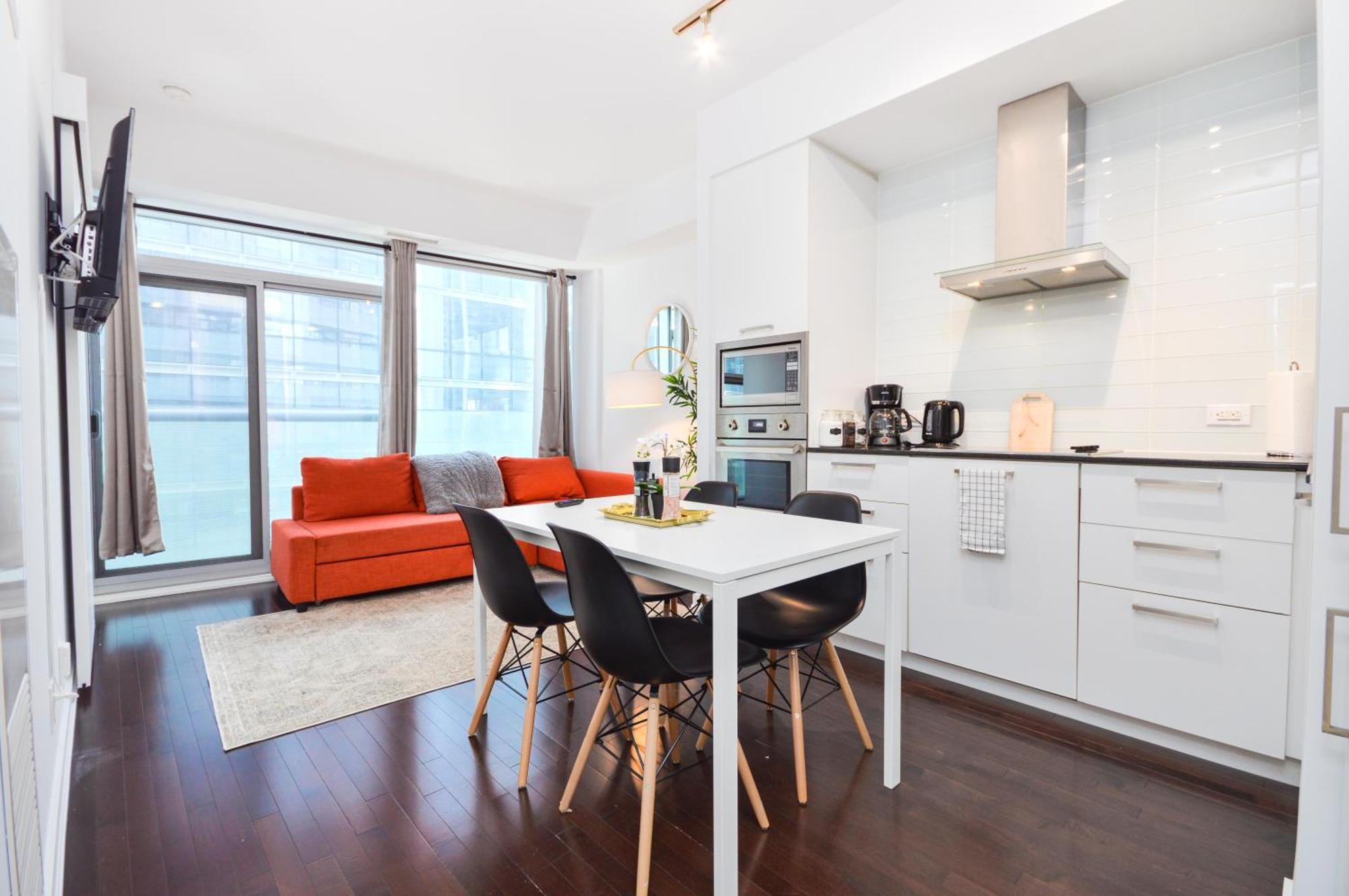 Downtown Toronto Condo Near Cn Tower, Scotiabank Arena, Rogers Centre, Union Station المظهر الخارجي الصورة